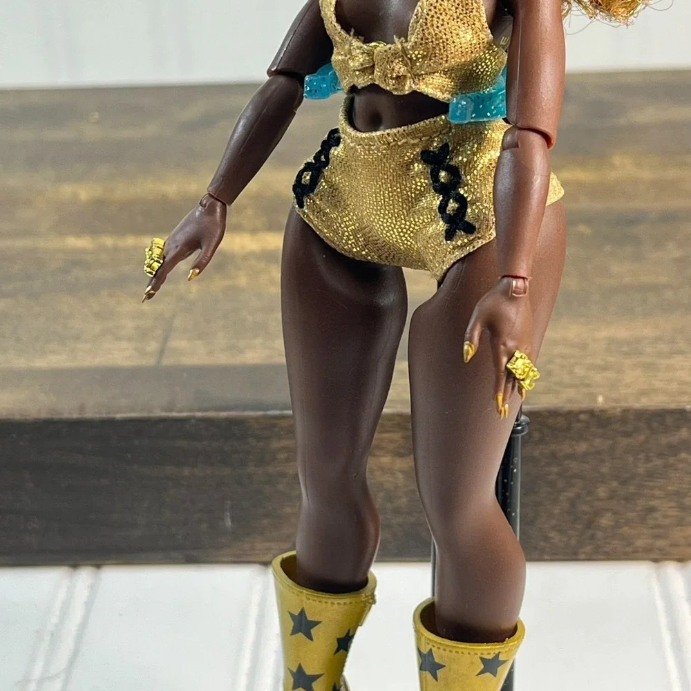 L.O.L. Surprise OMG Doll - Movie Magic Soul Doll‎ with accessories
